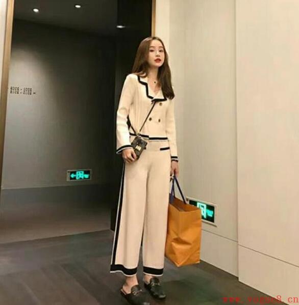 职场女性穿什么衣服合适？