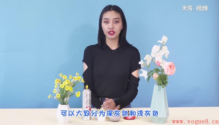 灰色裤子配什么上衣 灰色裤子的搭配方法