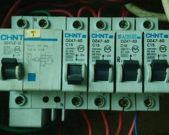 家里空开老是跳闸怎么回事