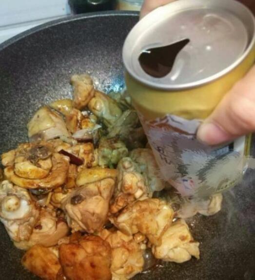 如何制作香辣啤酒鸡块