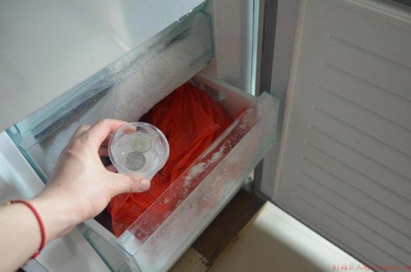 怎么给阳台上的冰箱防晒